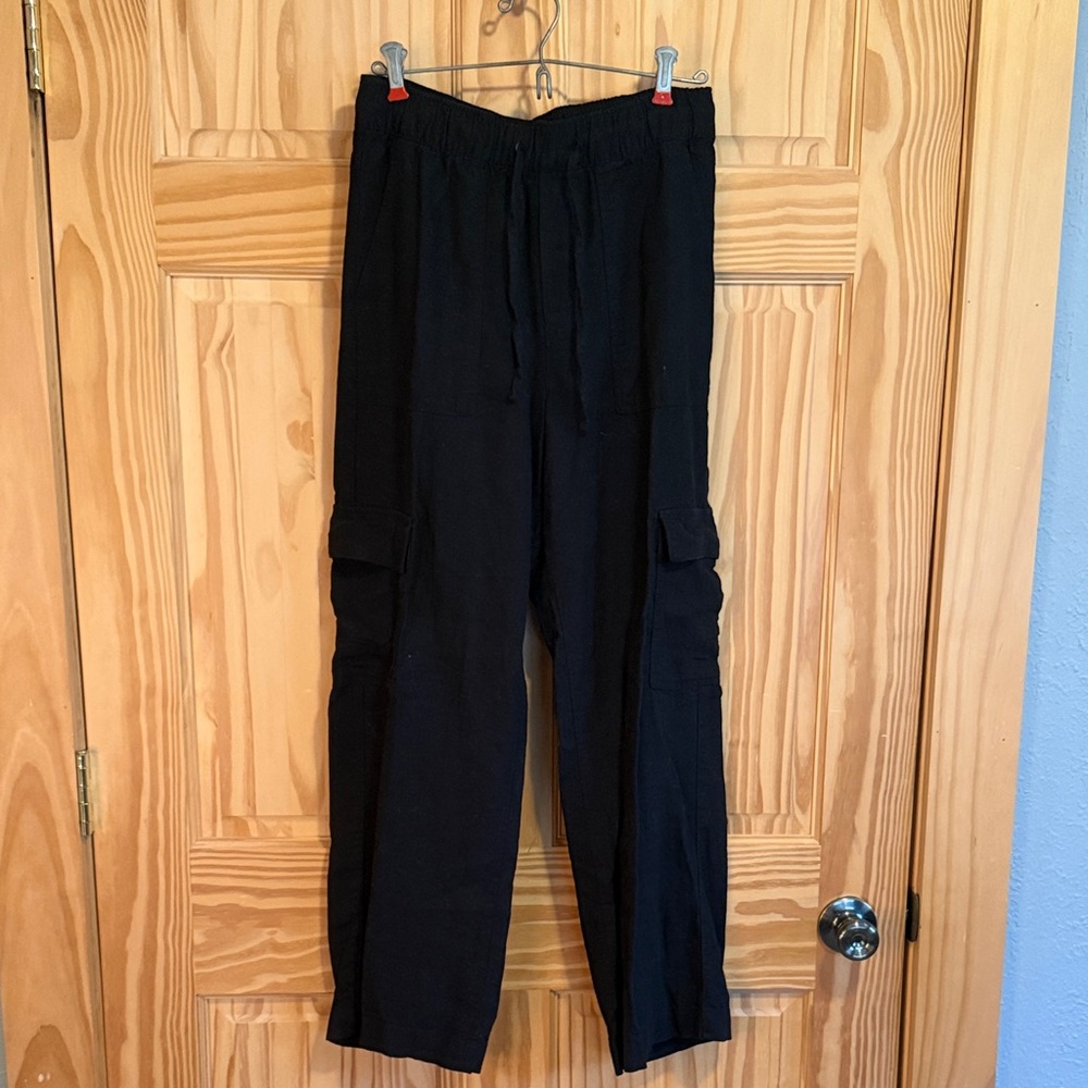 GAP Black Straight Leg Pants